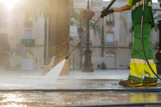 Why Choose Our Certified Pressure Washing Experts for Your Project Needs in Plainfield Village, CT?